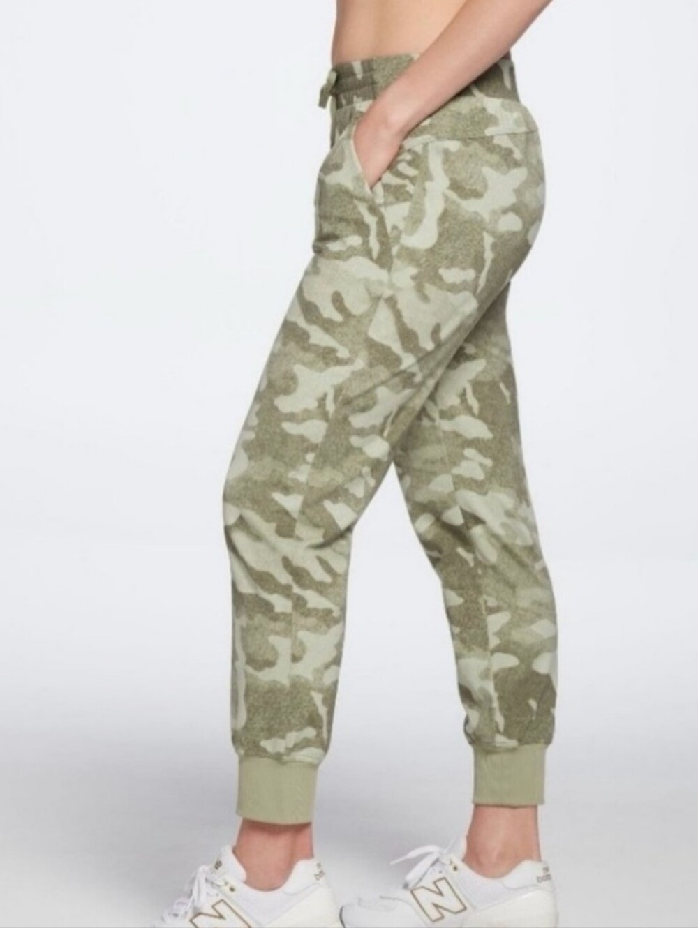 Splash Drawstring Zipper Pocketed Camo Joggers